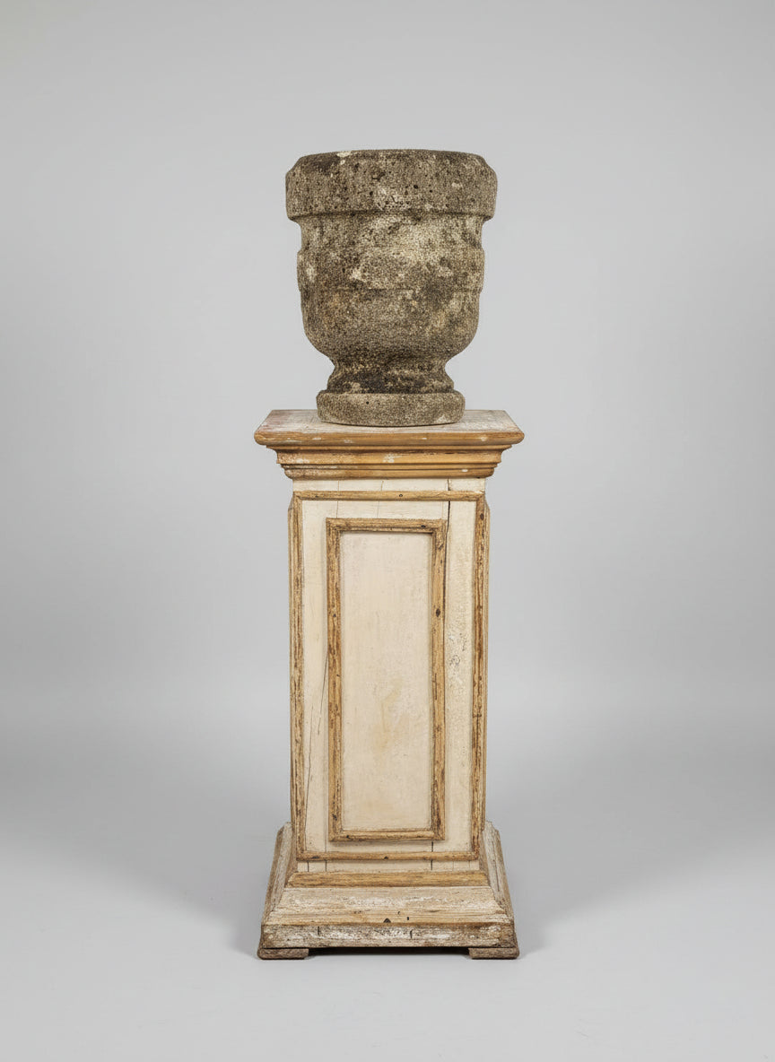 Distressed Pedestal 15x15x31