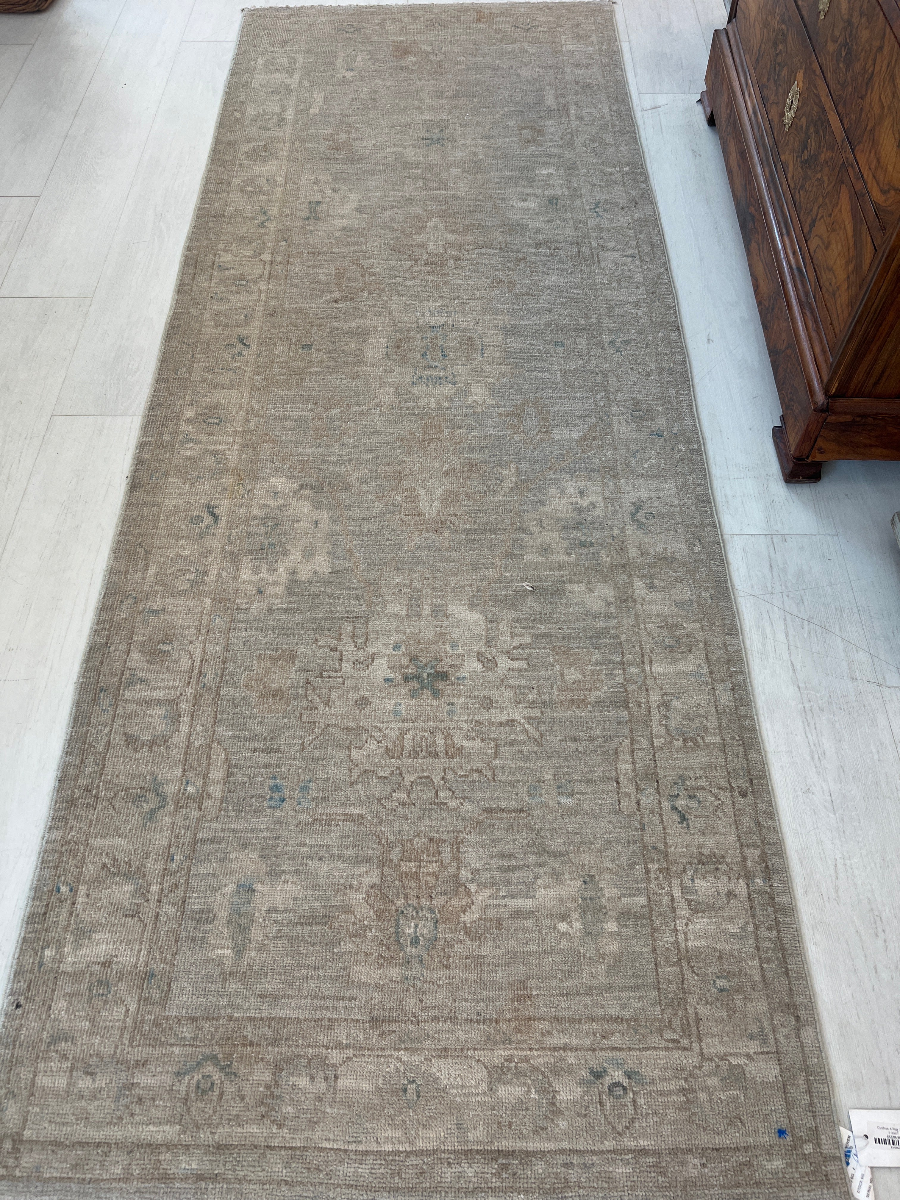 Oushak A Rug 3 x 8-2