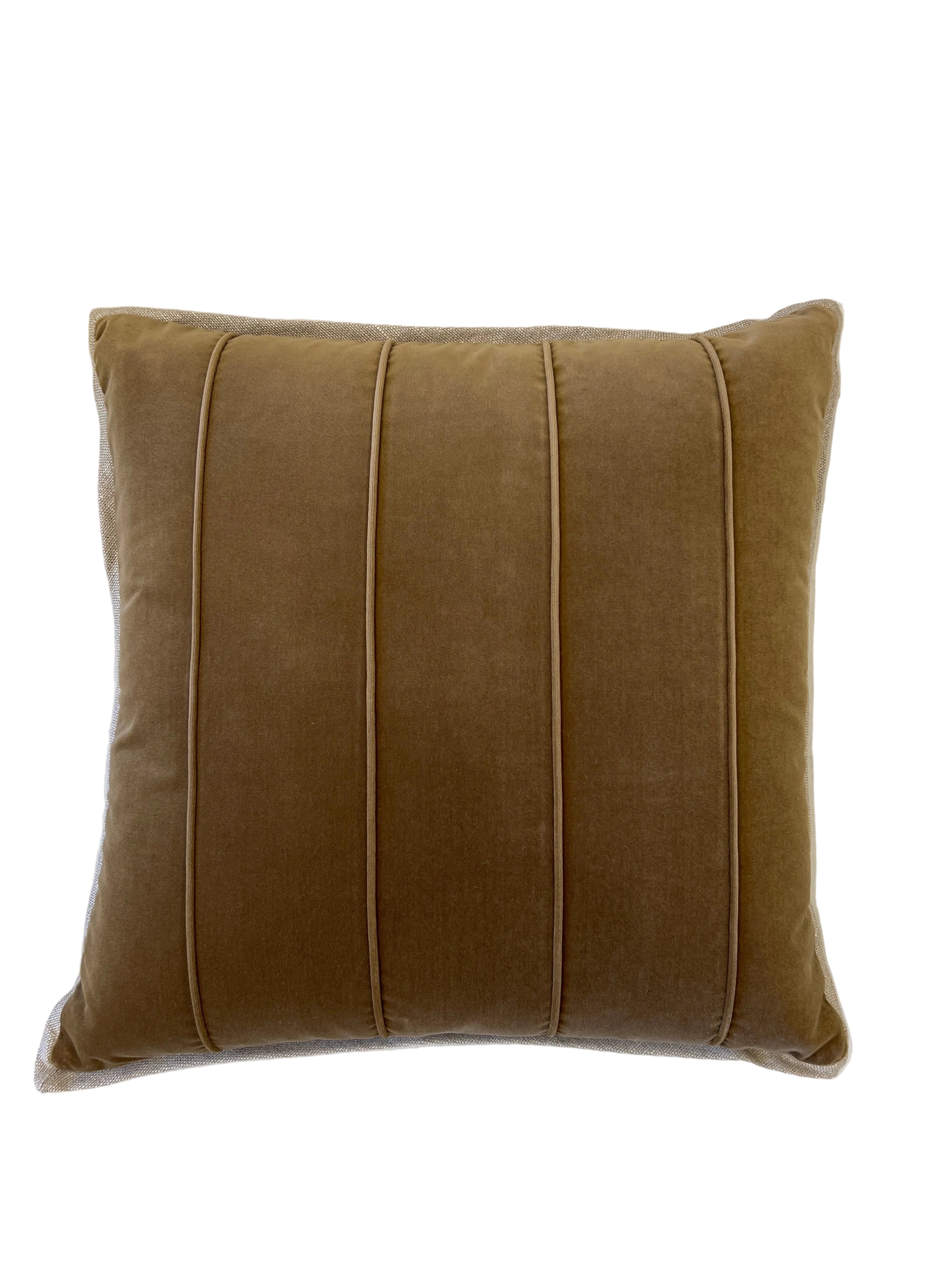 22x22 Velvet Brown/Linen Pillow