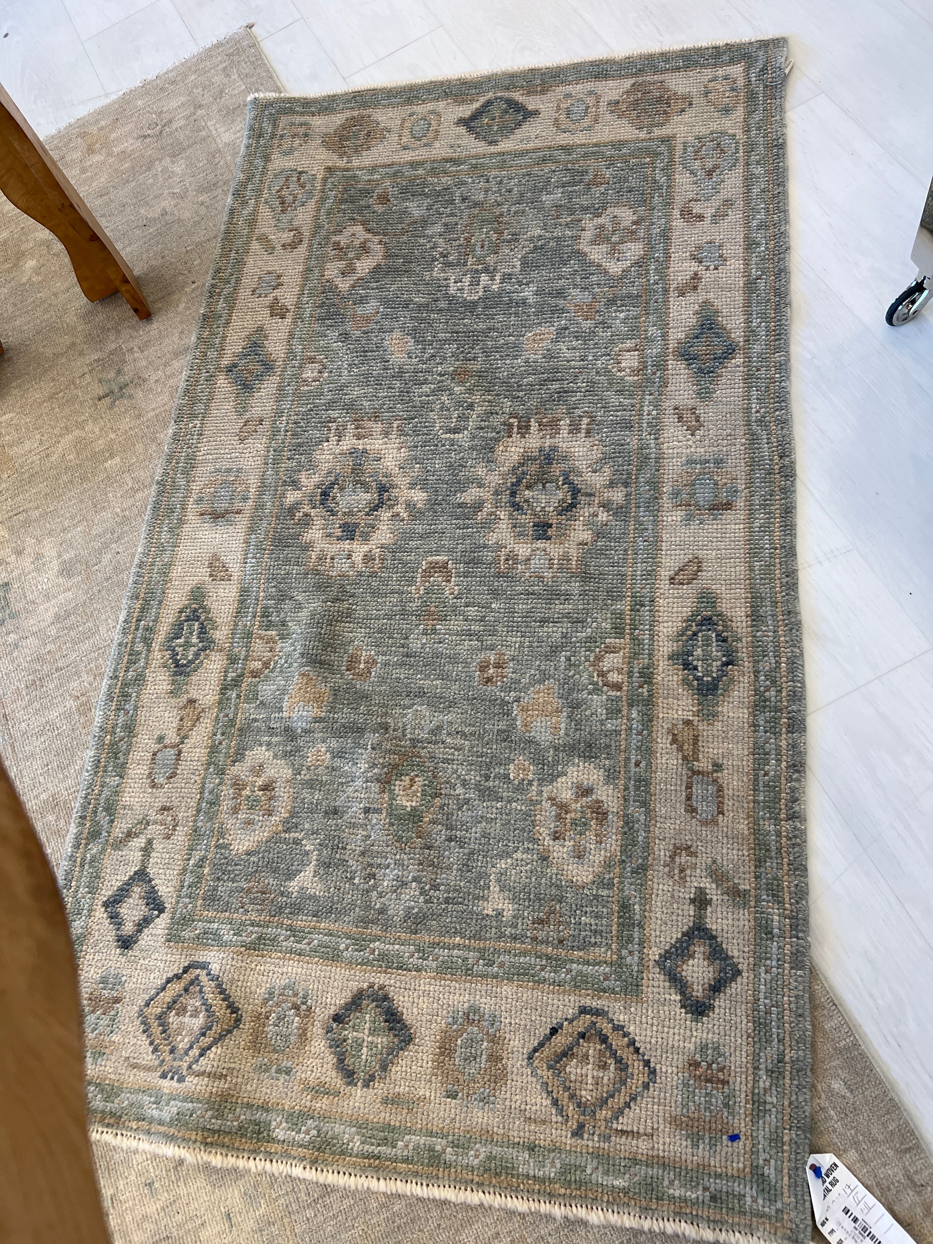 Oushak T Rug 2-8 x 4-11