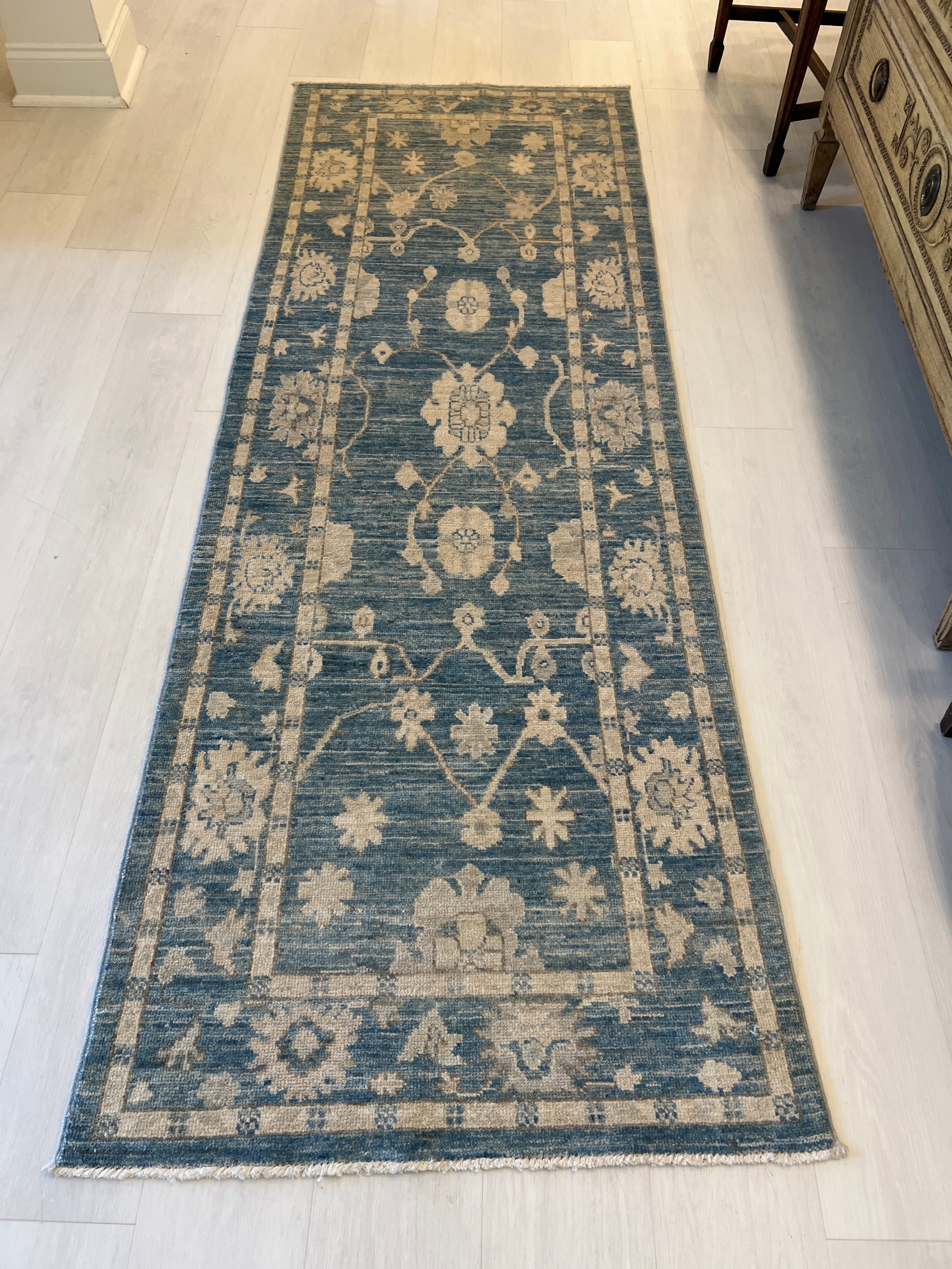 Oushak A Rug 2-9 x 7-10