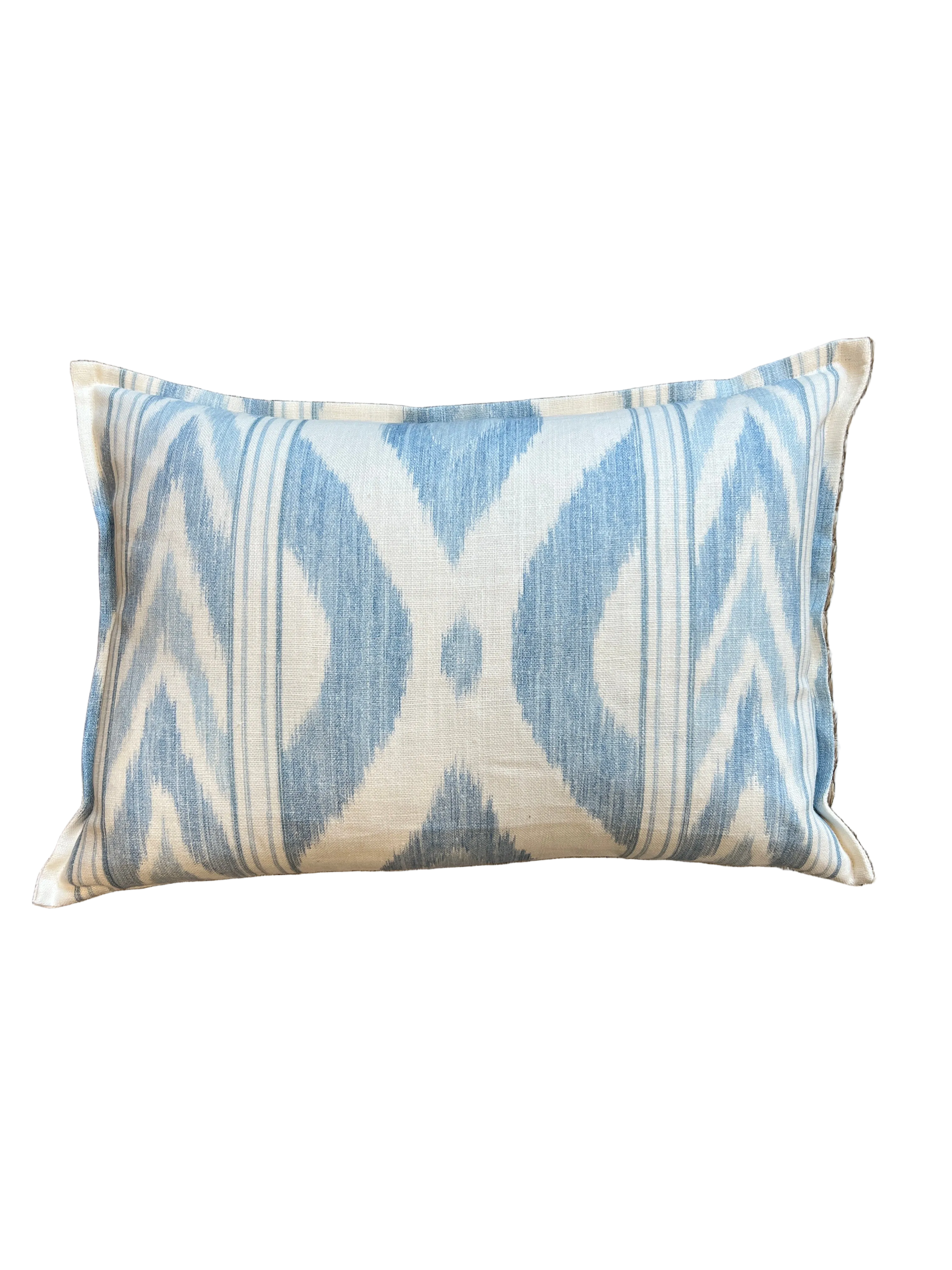 Chambray Vero Ikat Lumbar 14x20