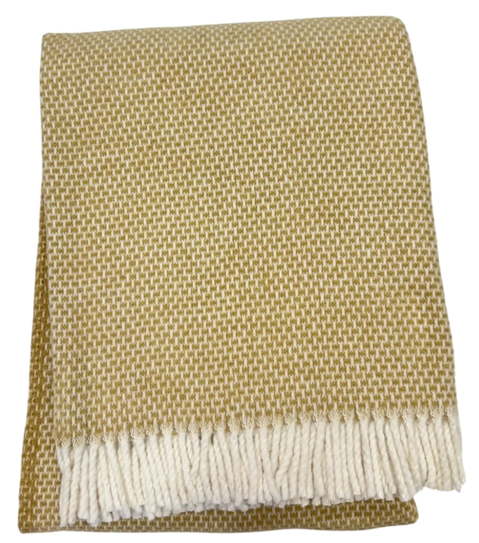 Stone Grain of Rice Throw