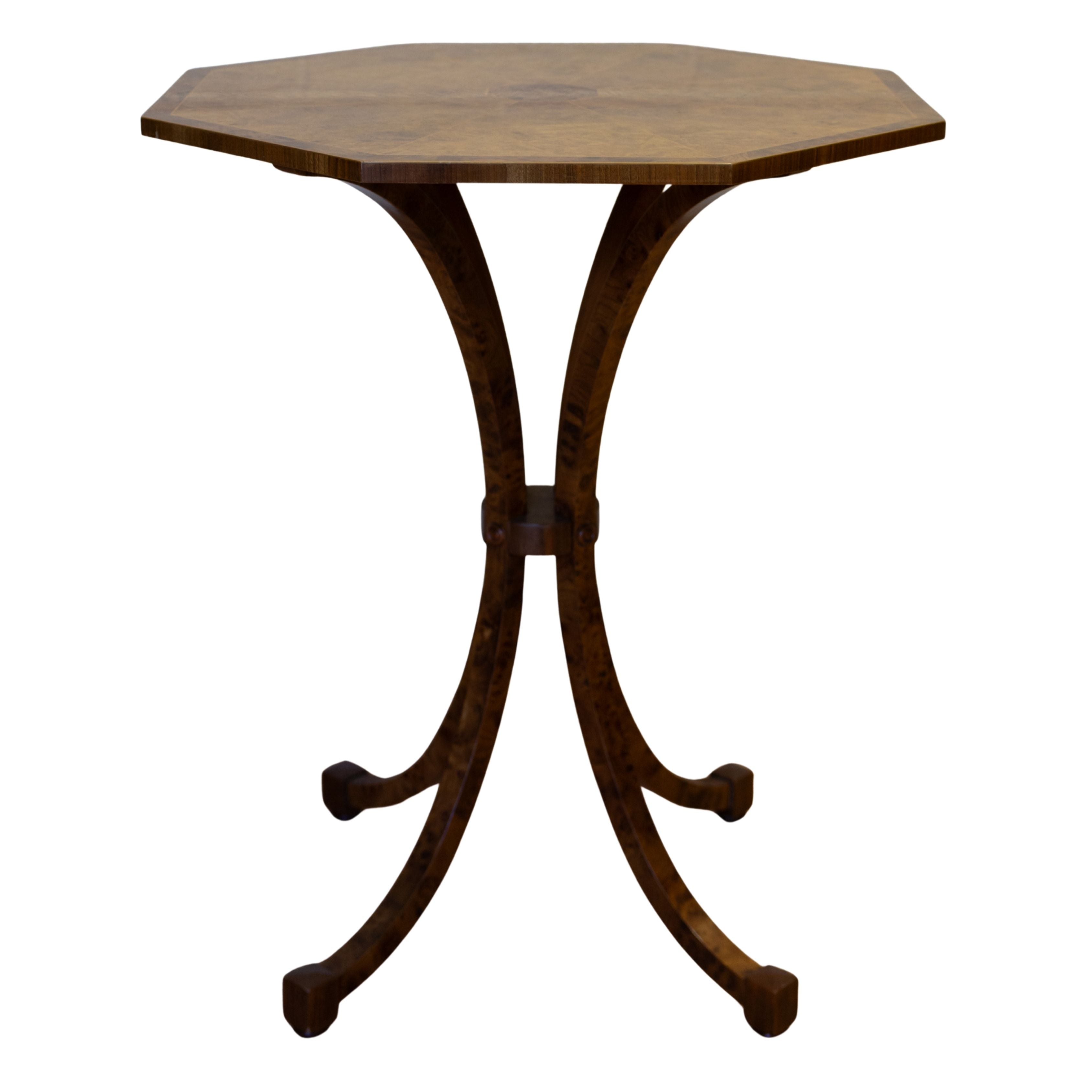 Burled Walnut English Side Table 1860