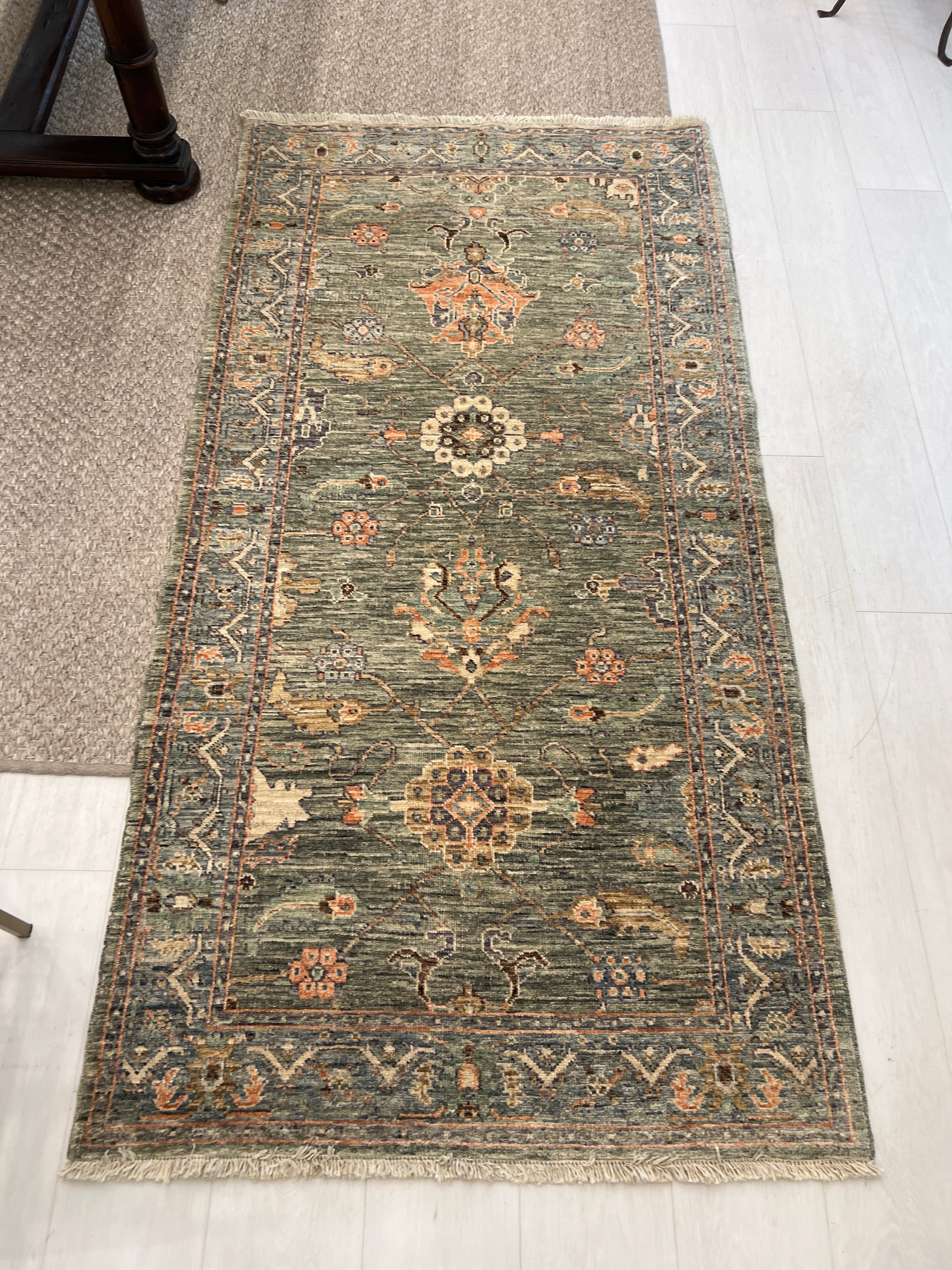 Sultanabad Rug 3-2 x 6-3