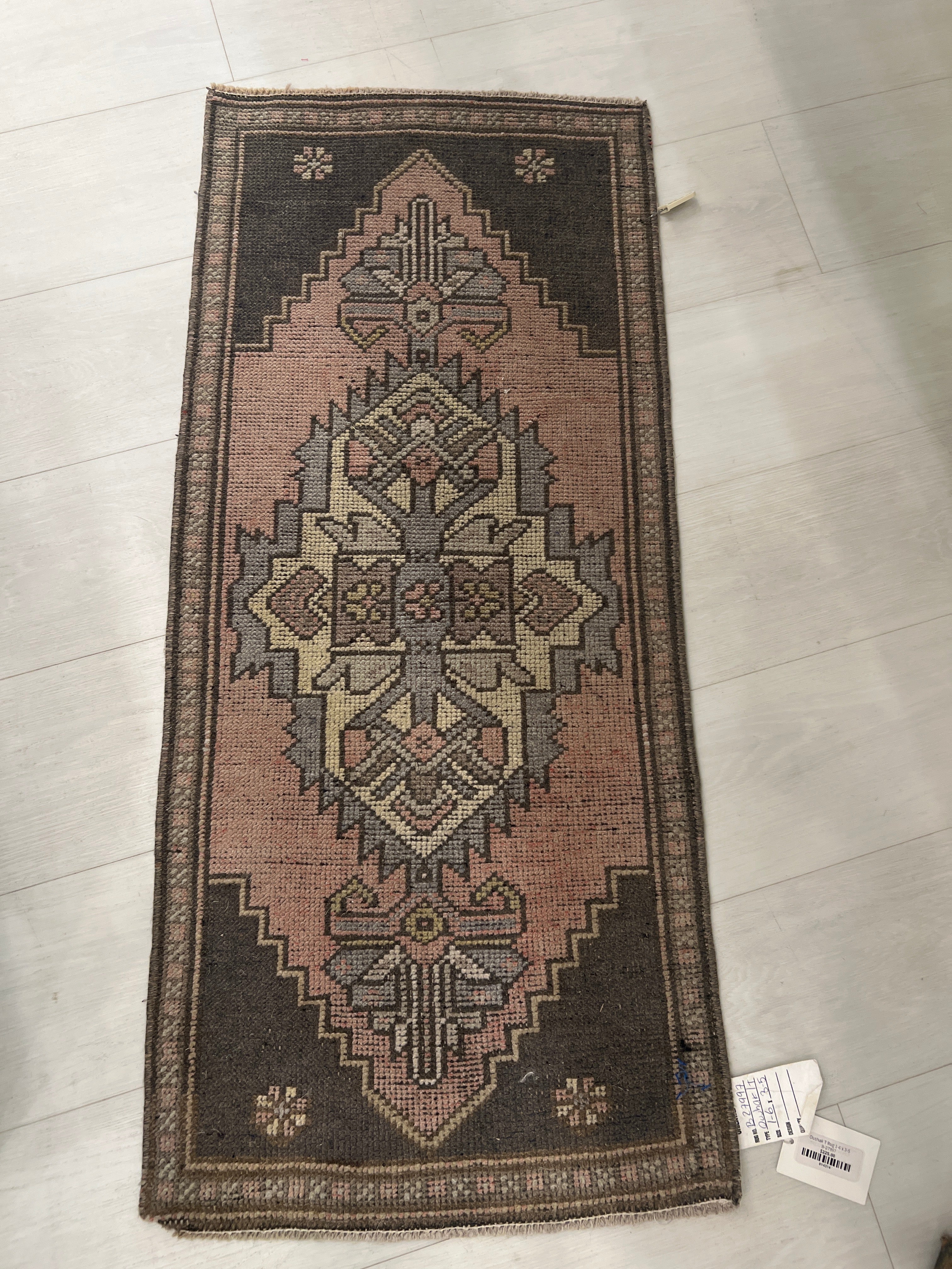Oushak T Rug 1-6 x 3-5