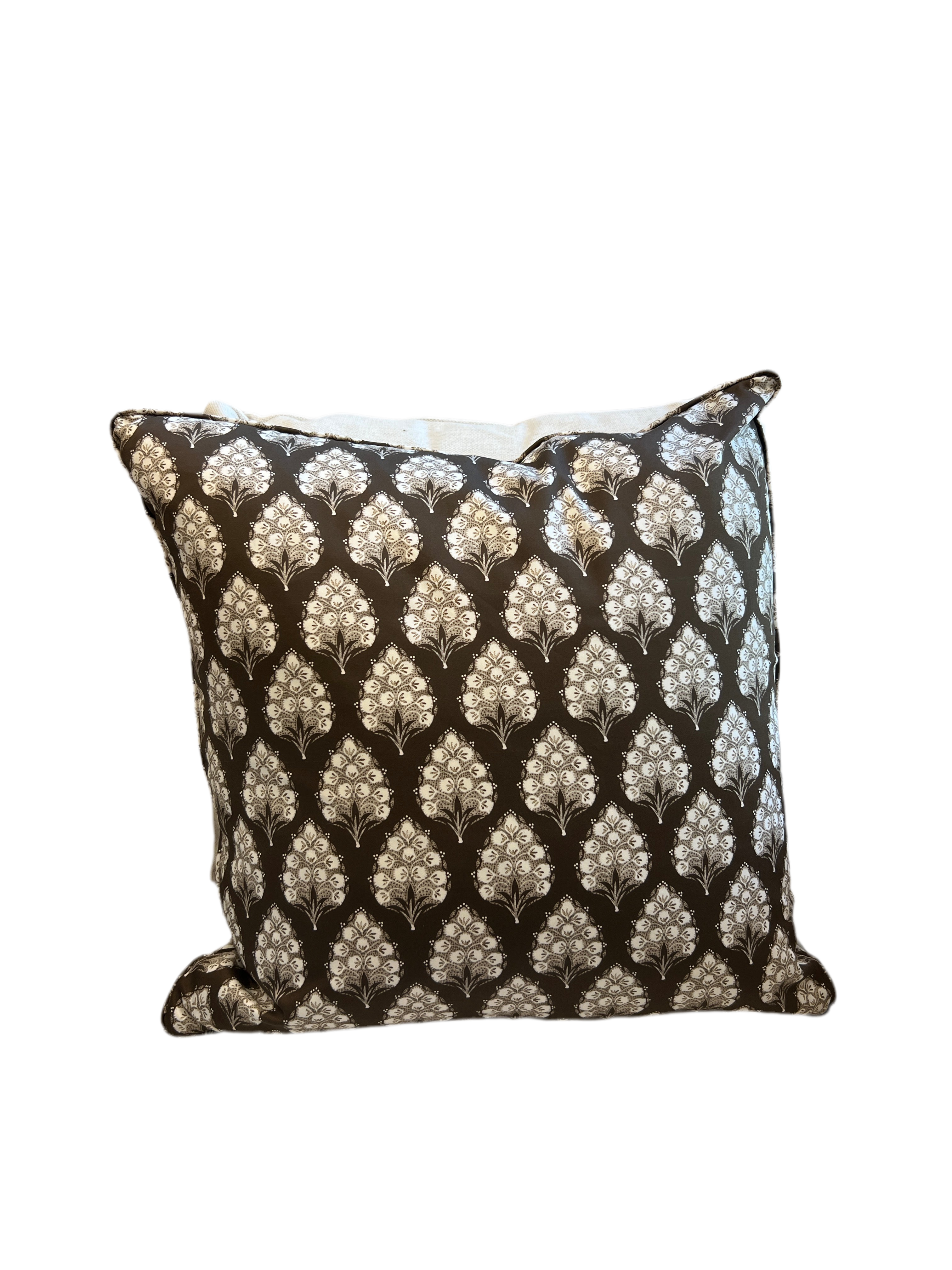 Lily Cocoa Pillow