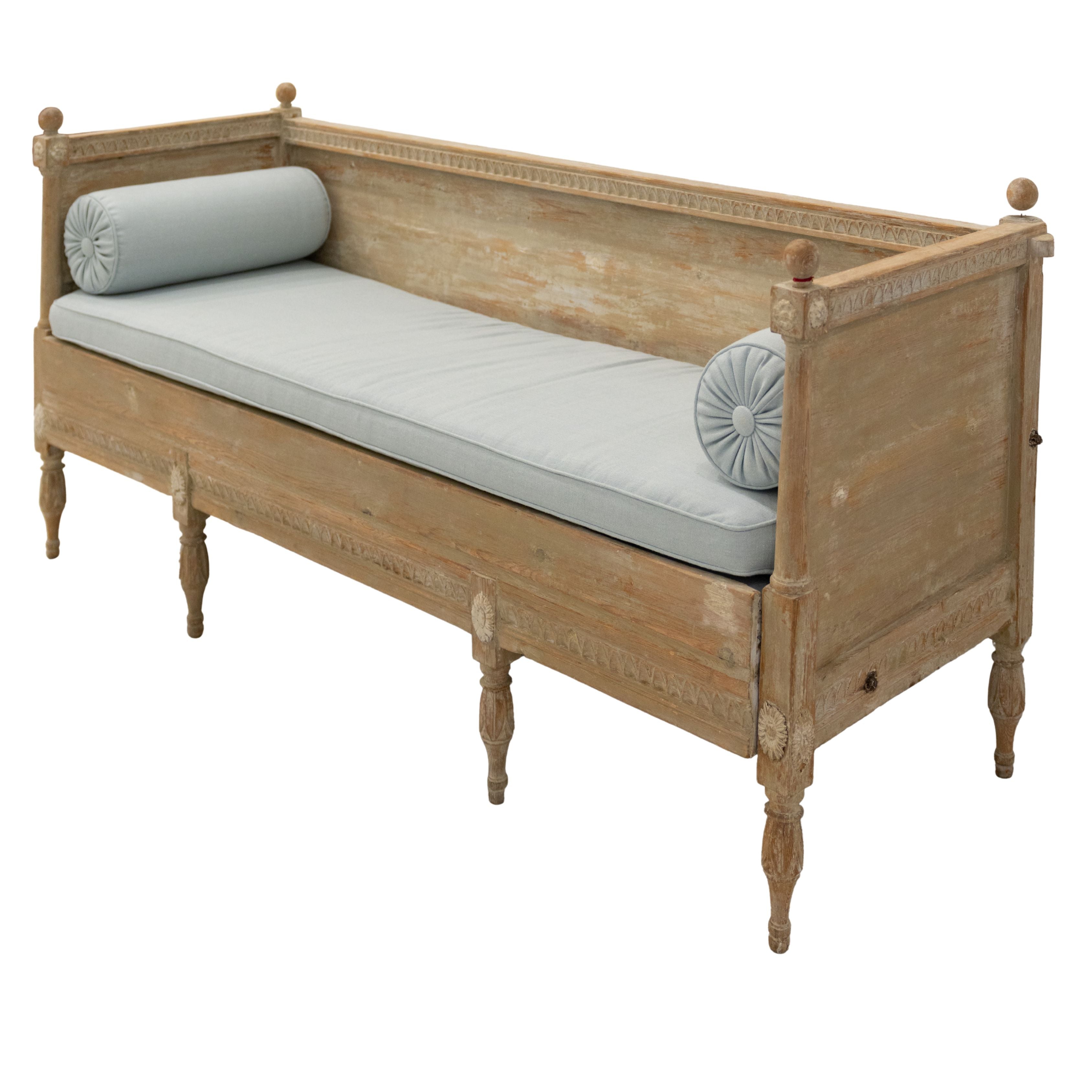 Swedish Banquette 74x36x25