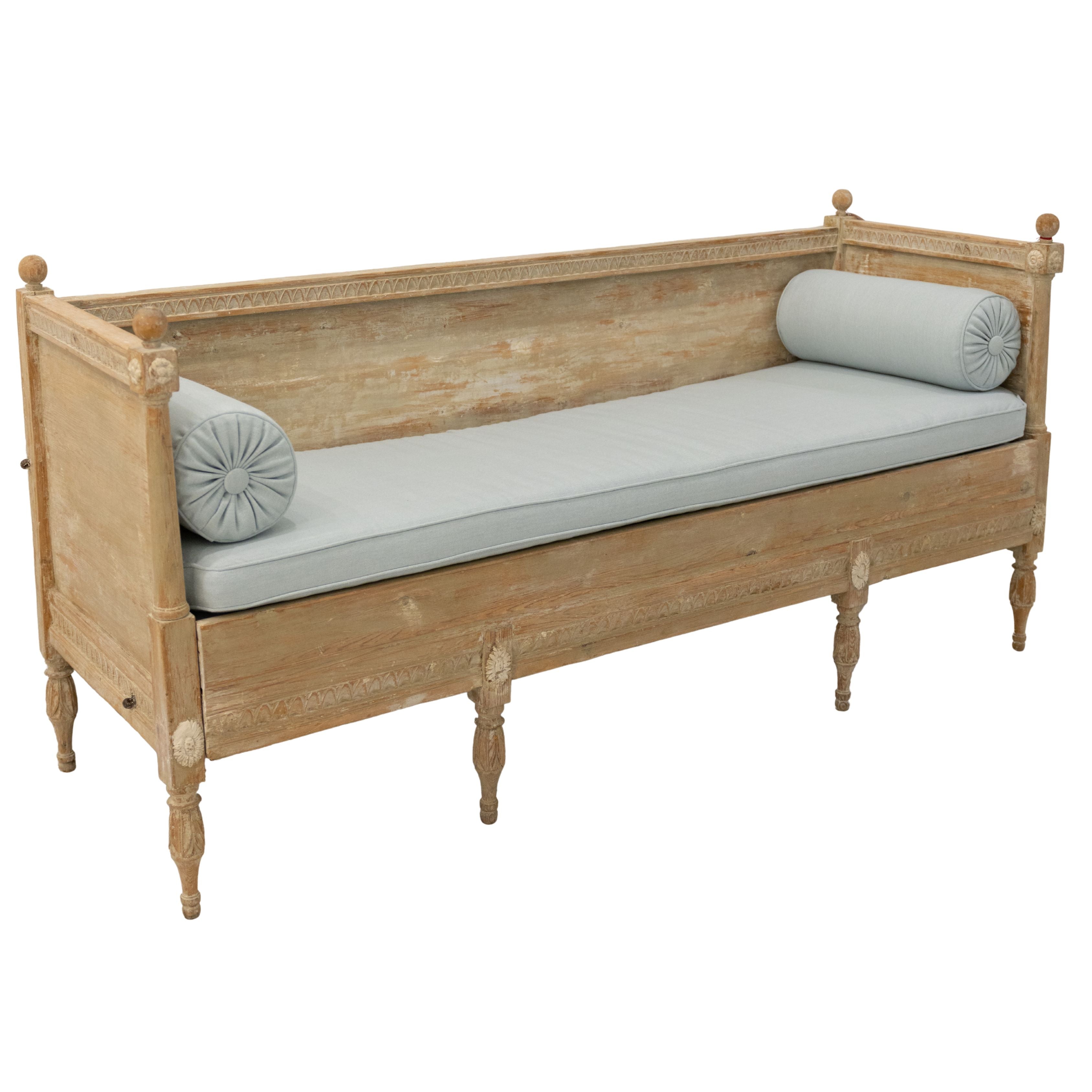 Swedish Banquette 74x36x25