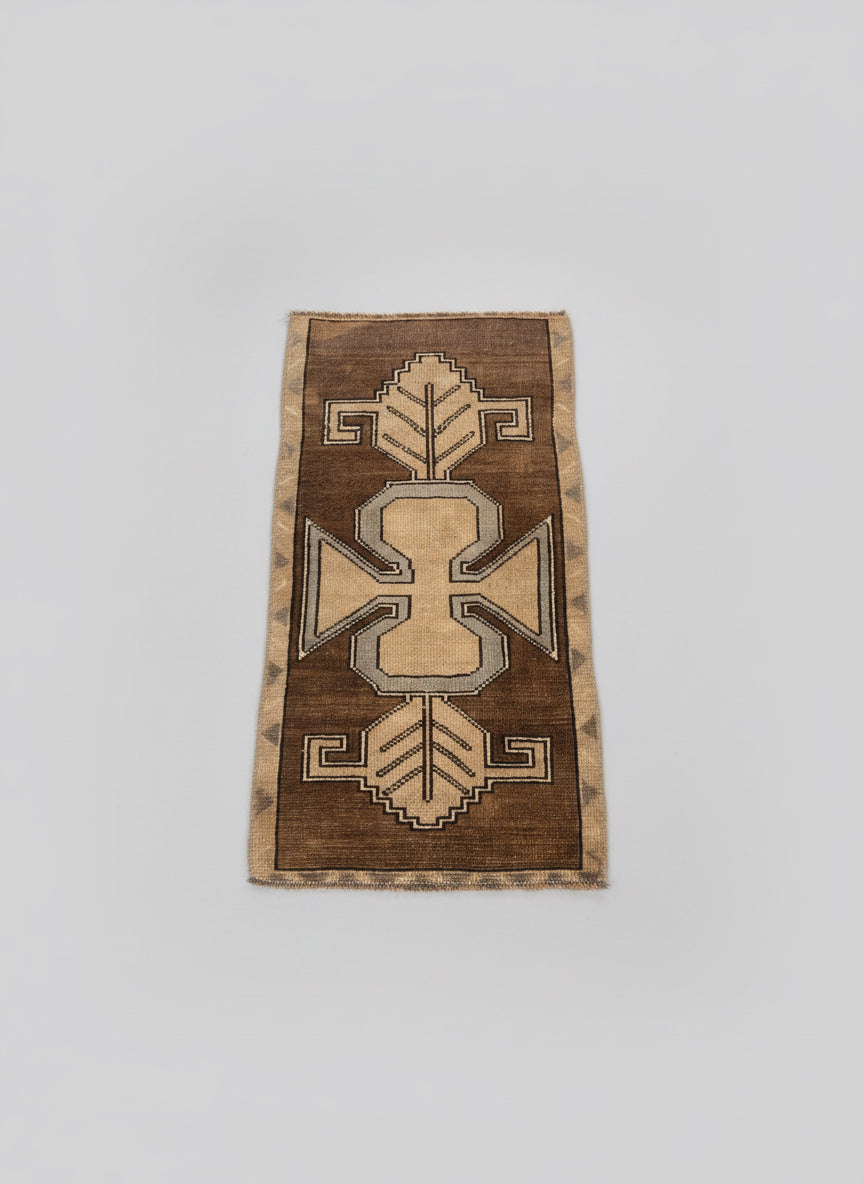 Oushak T Rug Vintage 1-5 x 2-8