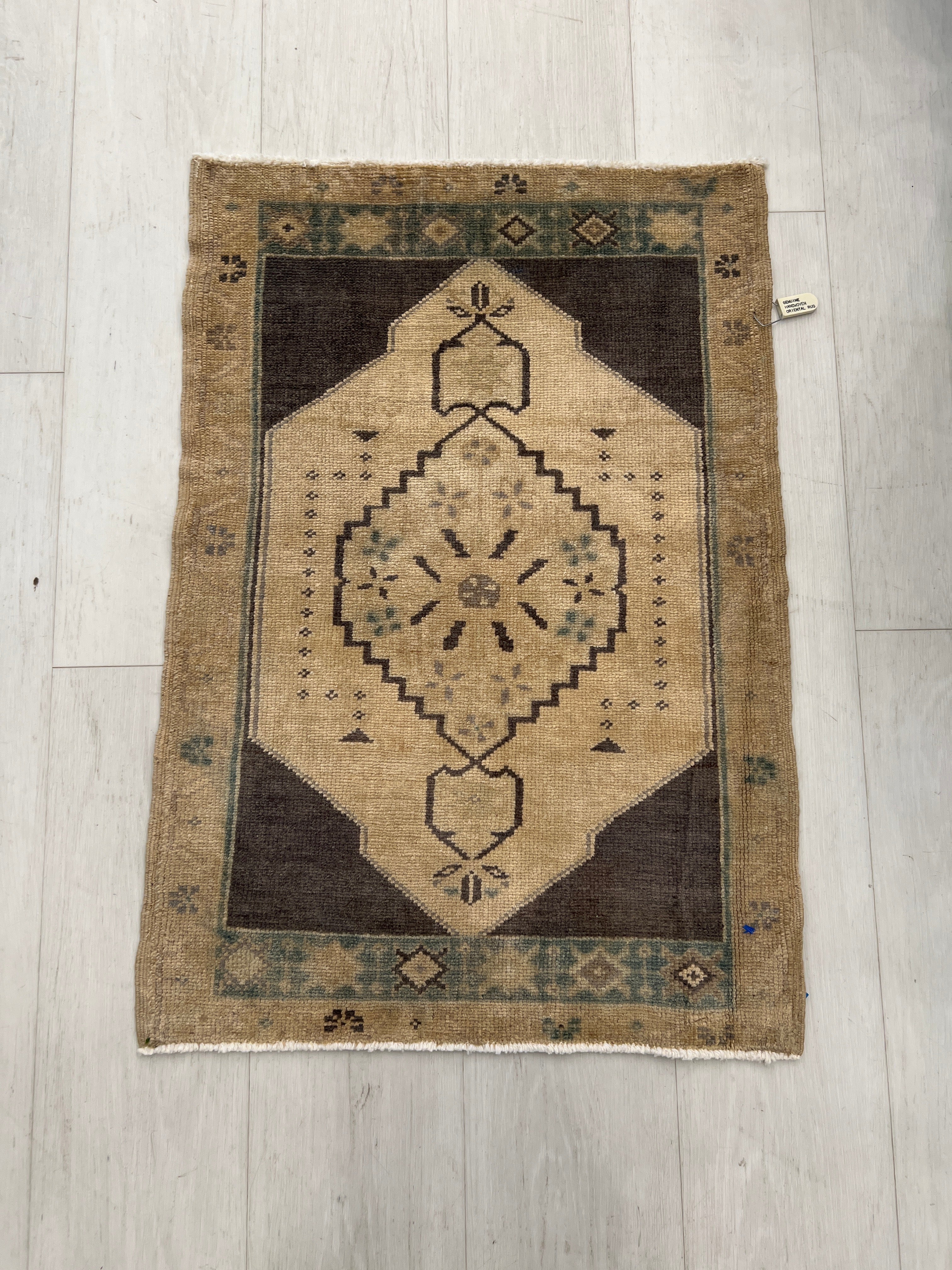 Oushak T Rug Vintage 1-9 x 2-8