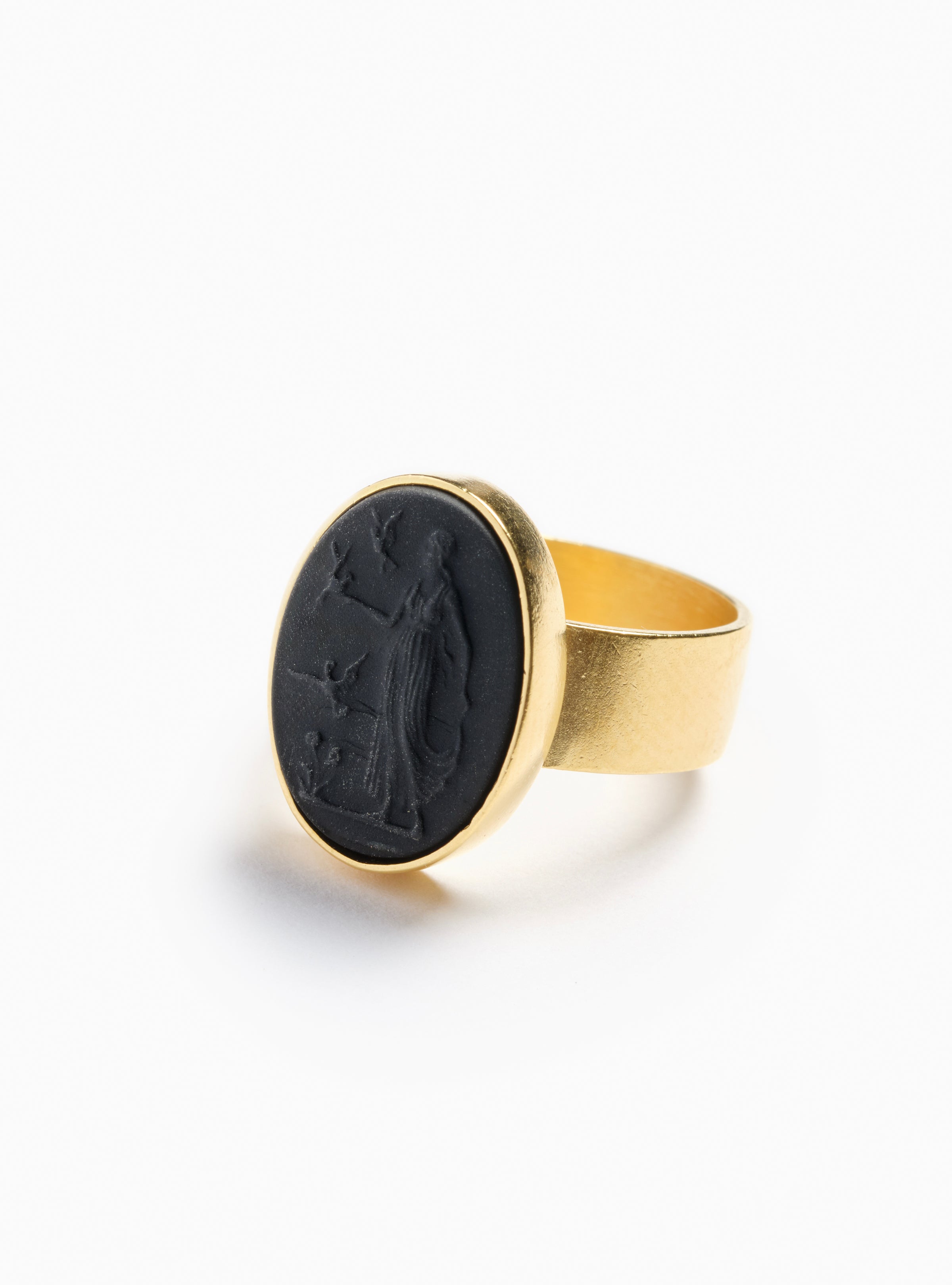 Size 7 Lady with Doves Cameo Ring, Noir