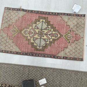 Oushak T Rug 1-8 x 3