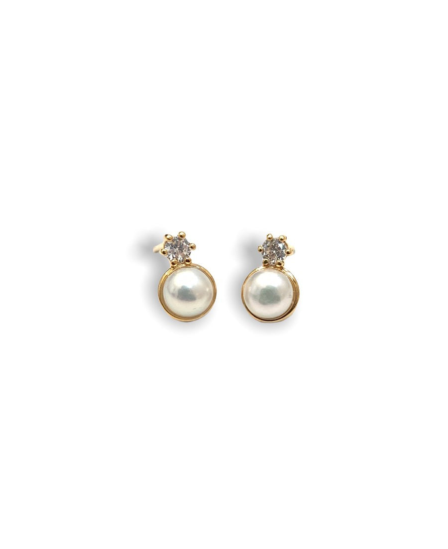 Mia Pearl Stud Earrings