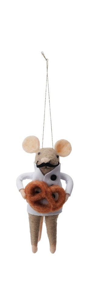 Mouse with Pretzel Ornament