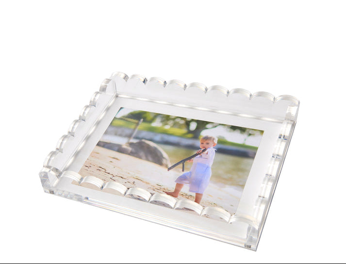 Large Clear Scalloped Photo Tray