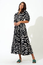 Load image into Gallery viewer, Black Zebra Puff Sleeve V-Neck Maxi