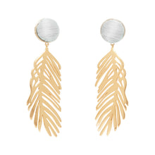 Load image into Gallery viewer, Palm Leaf Earrings