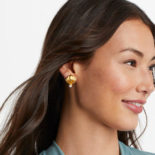 Load image into Gallery viewer, Shell Simone Earrings